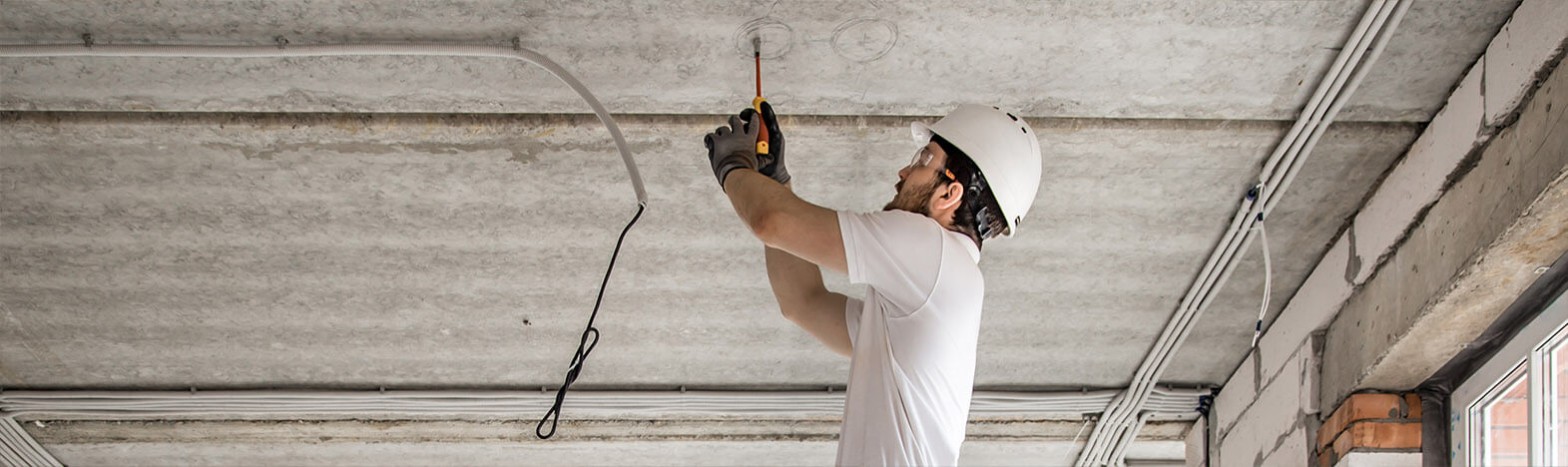 Lakeland Electrician, Electrical Contractor and Commercial Electrician